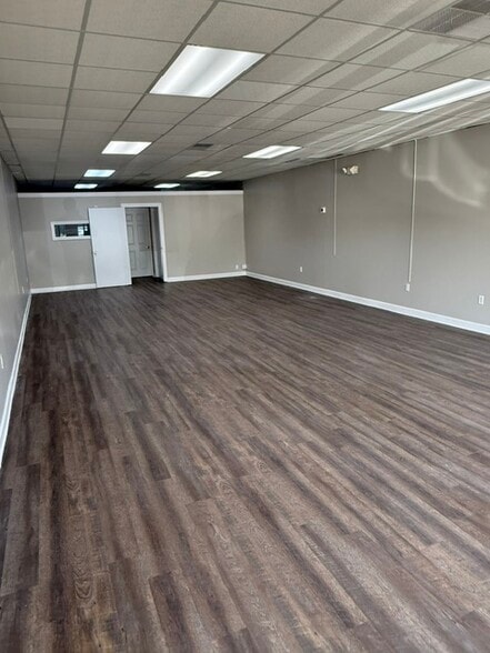 107 E Butler Rd, Mauldin, SC for lease - Building Photo - Image 3 of 8