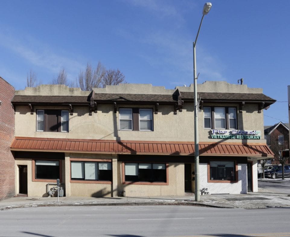 1001-1003 W Lancaster Ave  