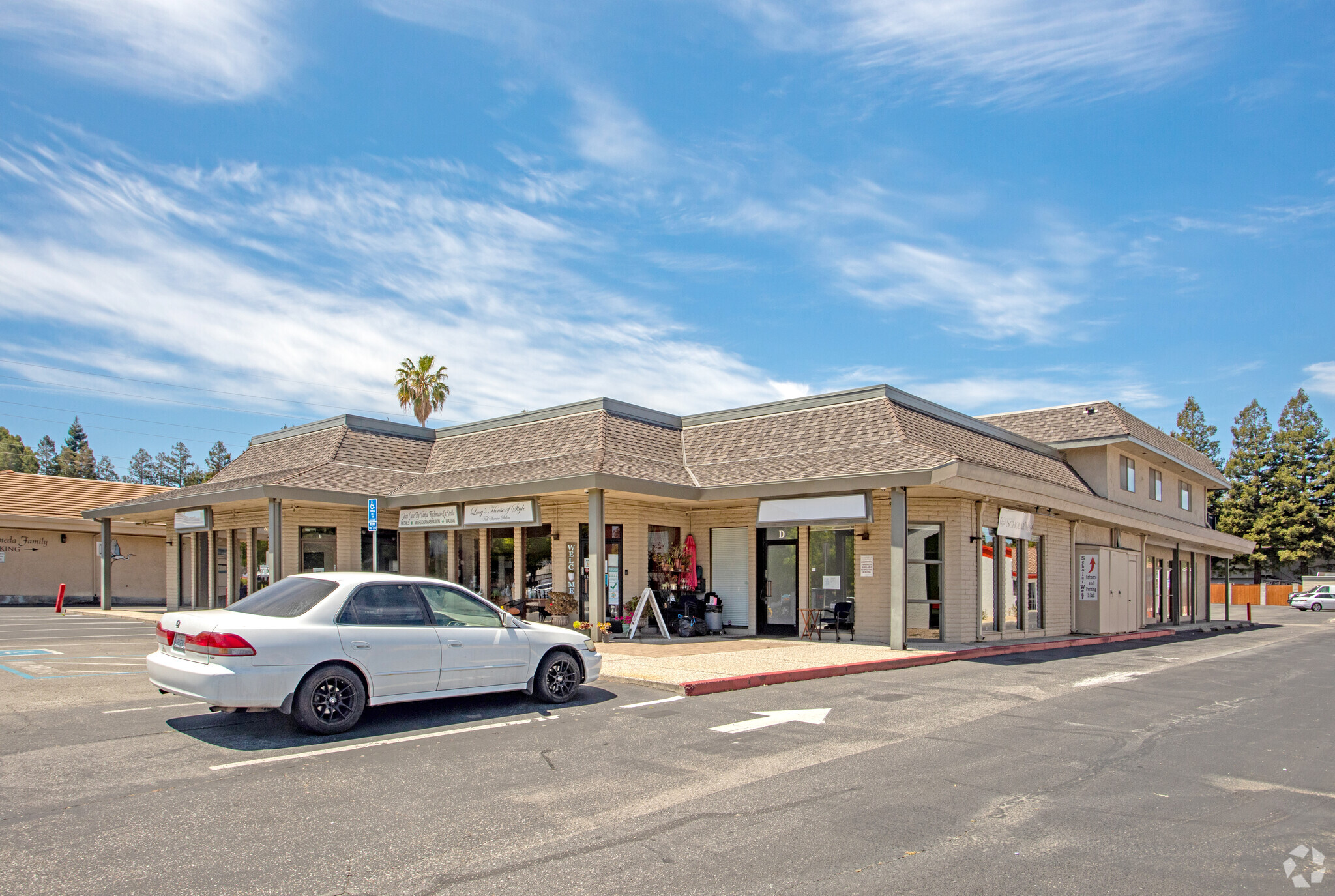 12333 Saratoga Sunnyvale Rd, Saratoga, CA for lease Primary Photo- Image 1 of 54