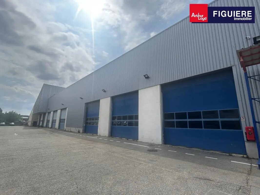 Office in Aix-en-Provence for lease Building Photo- Image 1 of 11