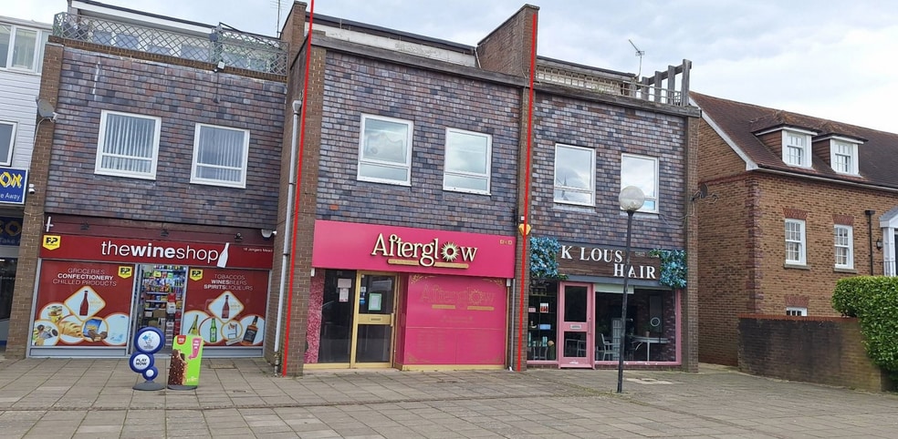 19 Jengers Mead, Billingshurst for sale - Building Photo - Image 2 of 5