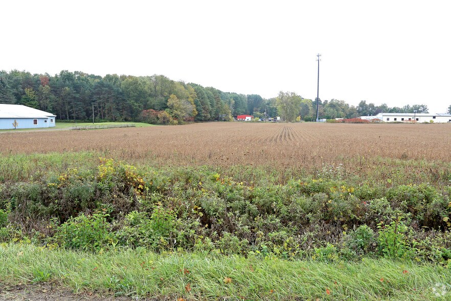 00 Dryden Rd, Almont, MI 48003