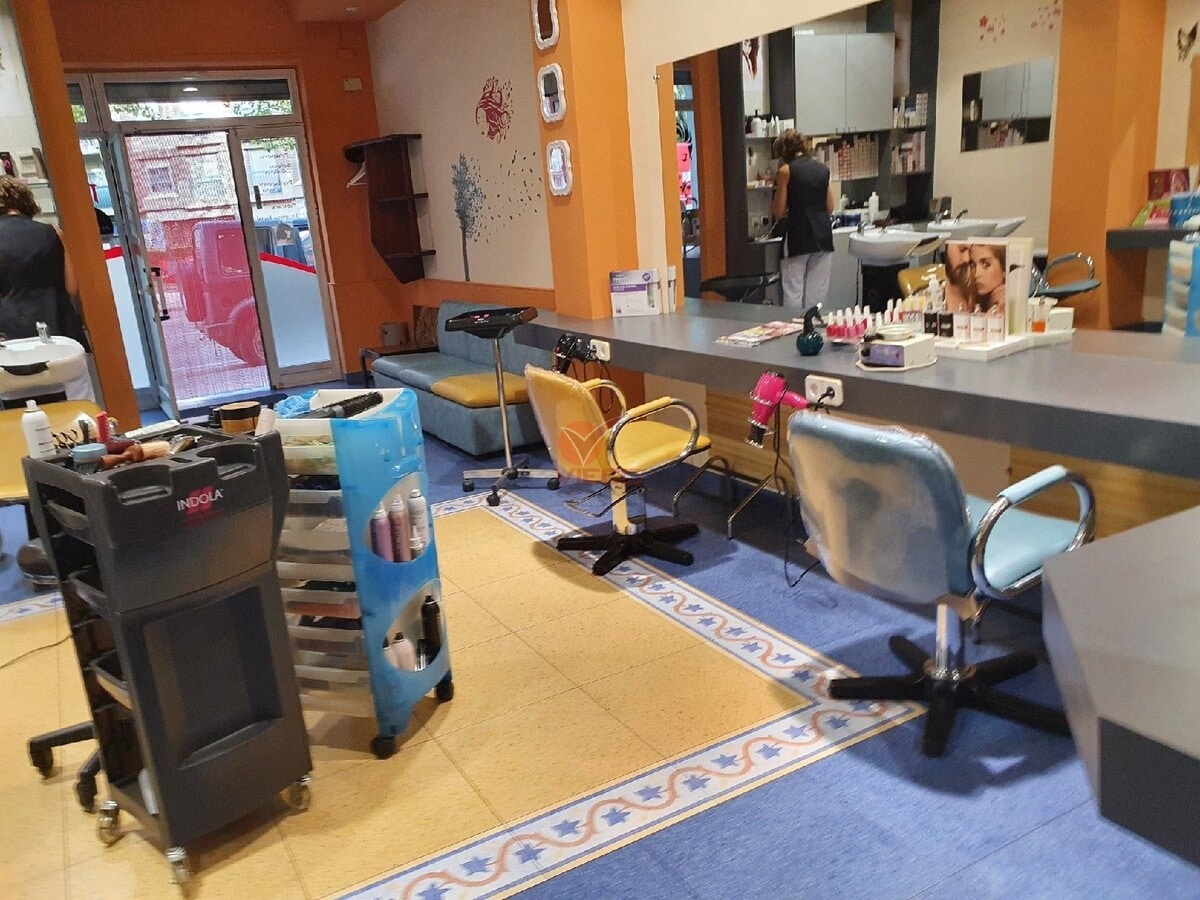 Cuenca, CUE 16003 - Unit 01 -  - Interior Photo - Image 1 of 3