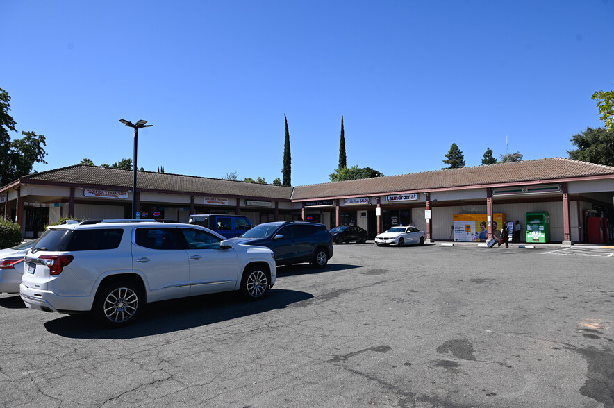 500 Cirby Way, Roseville, CA for sale - Building Photo - Image 1 of 12