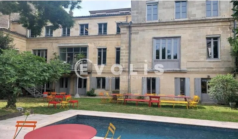 Office in Bordeaux for lease Building Photo- Image 1 of 5