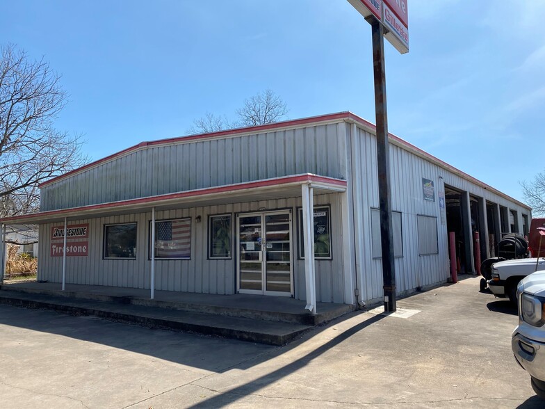 407 Ogden St, Wharton, TX for lease - Primary Photo - Image 1 of 44