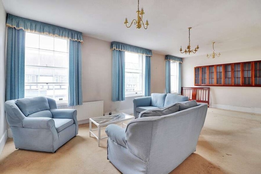 138-148 High St, Sevenoaks for sale - Interior Photo - Image 3 of 10