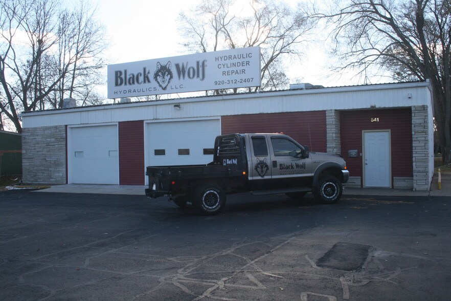 541 W 10th Ave, Oshkosh, WI for sale - Other - Image 1 of 1