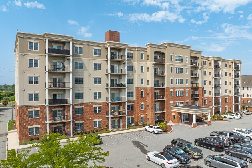 419 W 9th St, New Castle, DE for sale - Primary Photo - Image 1 of 5