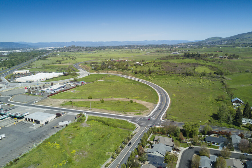 Phoenix & Grove Rd, Phoenix, OR for sale - Building Photo - Image 2 of 6