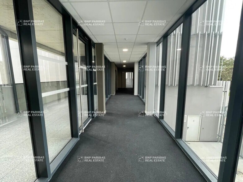 Office in Nantes for sale - Building Photo - Image 2 of 9
