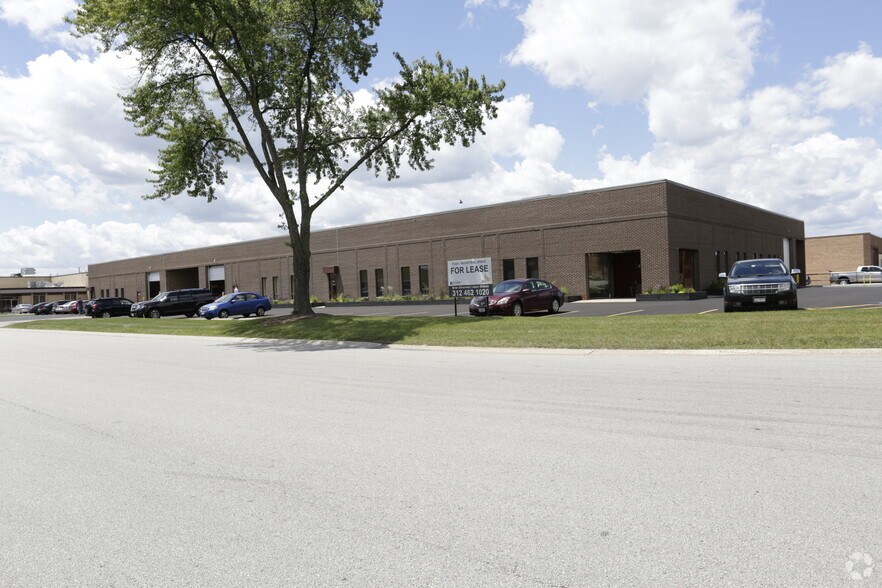 210-250 Fairbank St, Addison, IL for sale - Primary Photo - Image 1 of 1