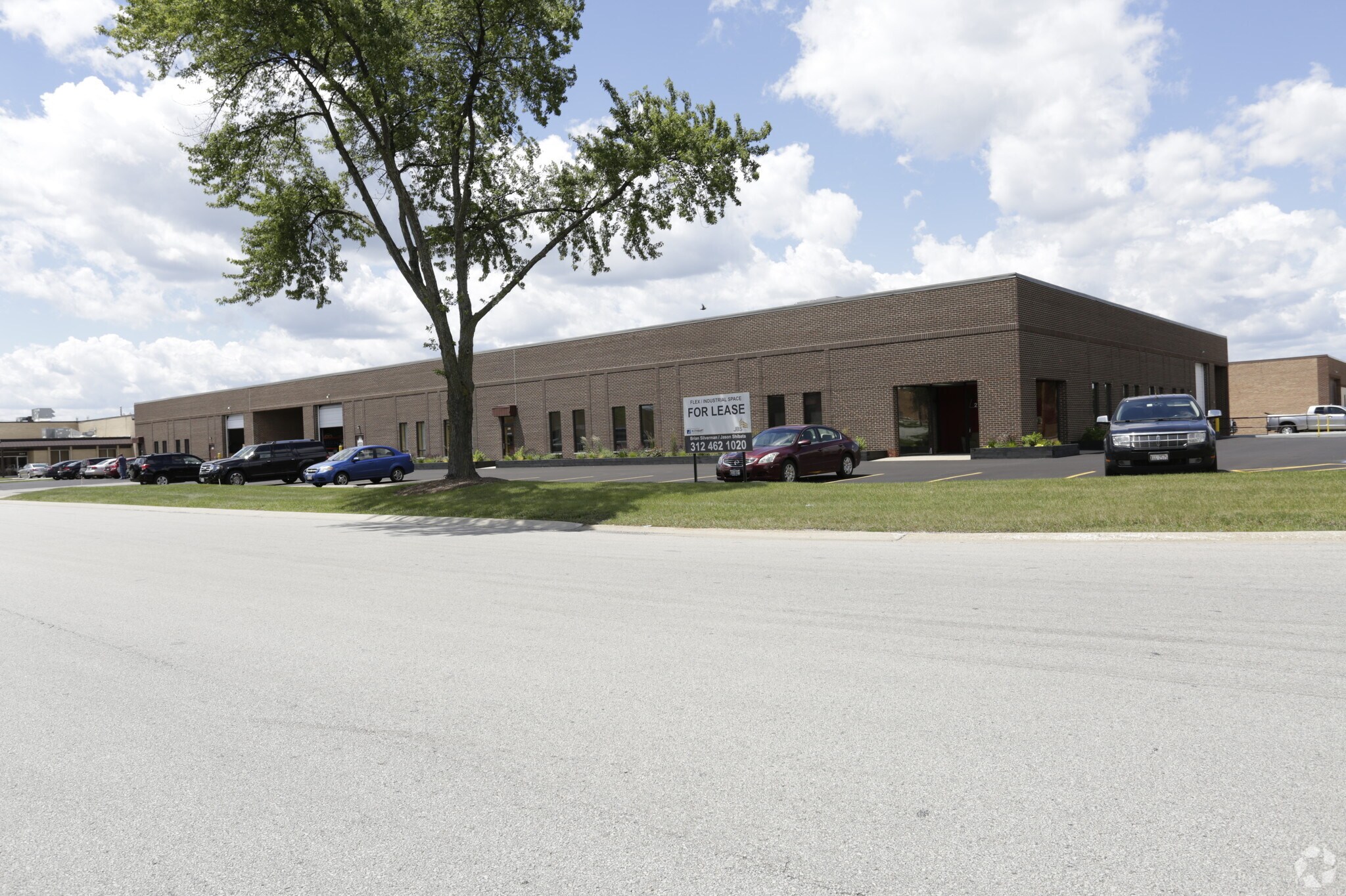 210-250 Fairbank St, Addison, IL for sale Primary Photo- Image 1 of 1