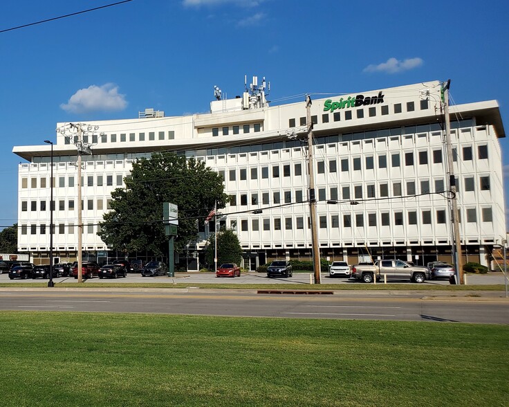 4815 S Harvard Ave, Tulsa, OK for lease - Building Photo - Image 1 of 19