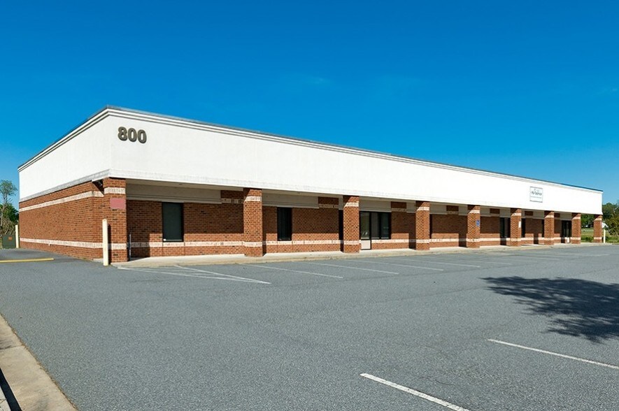 800 Duke Ave, Warner Robins, GA for sale - Primary Photo - Image 1 of 5