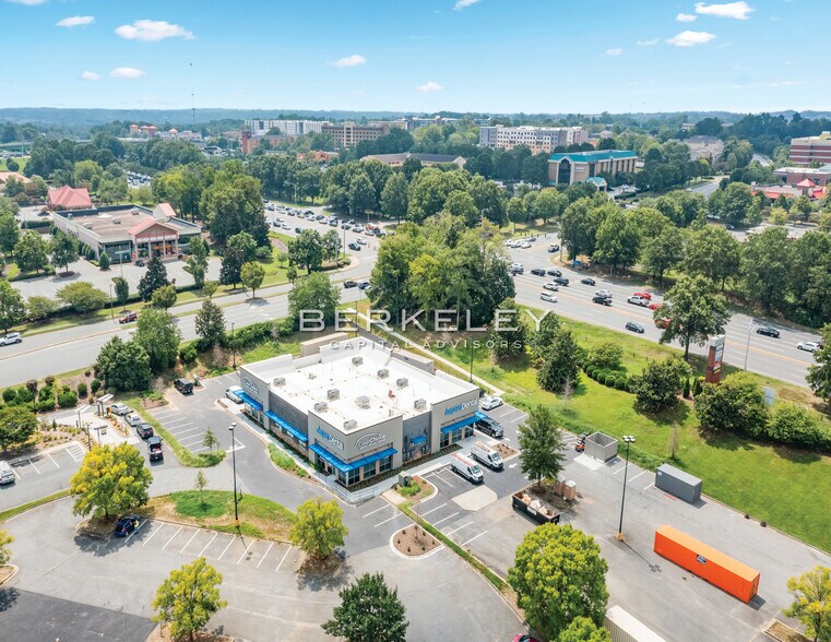 8619 JW Clay Blvd, Charlotte, NC 28262 Aspen Dental with ClearChoice