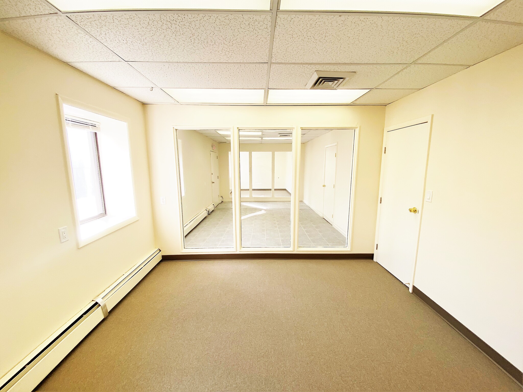 525 Fenimore Rd, Mamaroneck, NY for lease Interior Photo- Image 1 of 12