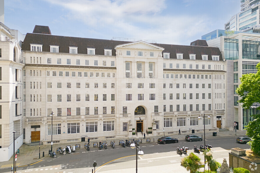 39-45 Finsbury Sq, London for lease - Building Photo - Image 1 of 11