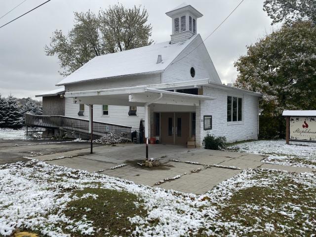 w282n7298 Main St, Merton, WI for sale - Primary Photo - Image 1 of 1