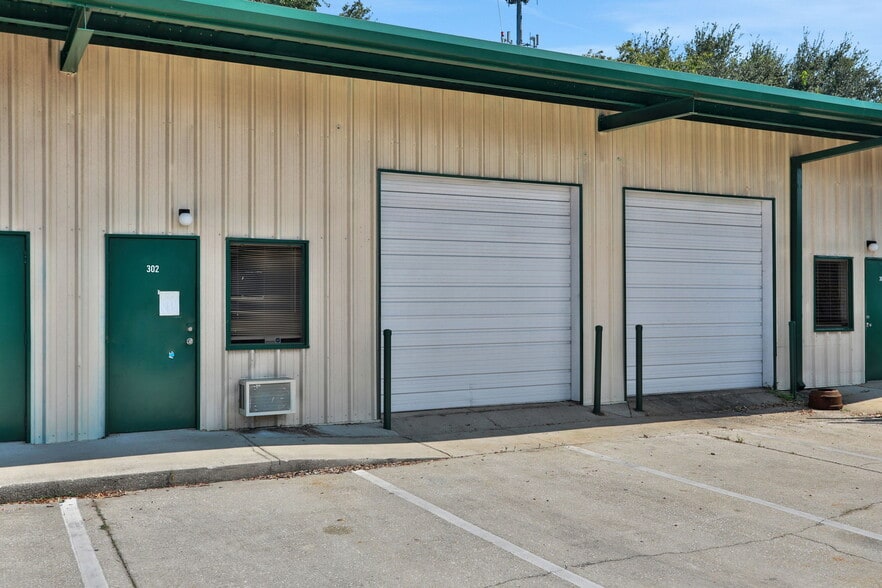 8802 Corporate Square Ct, Jacksonville, FL for lease - Building Photo - Image 2 of 11