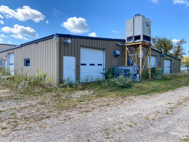 1011 2nd Main St, Elroy, WI for sale - Building Photo - Image 2 of 6