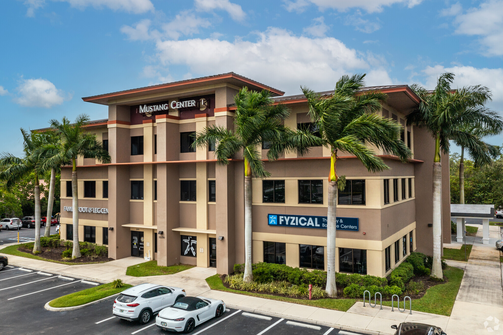 12250 E Tamiami Trl, Naples, FL for lease Building Photo- Image 1 of 11