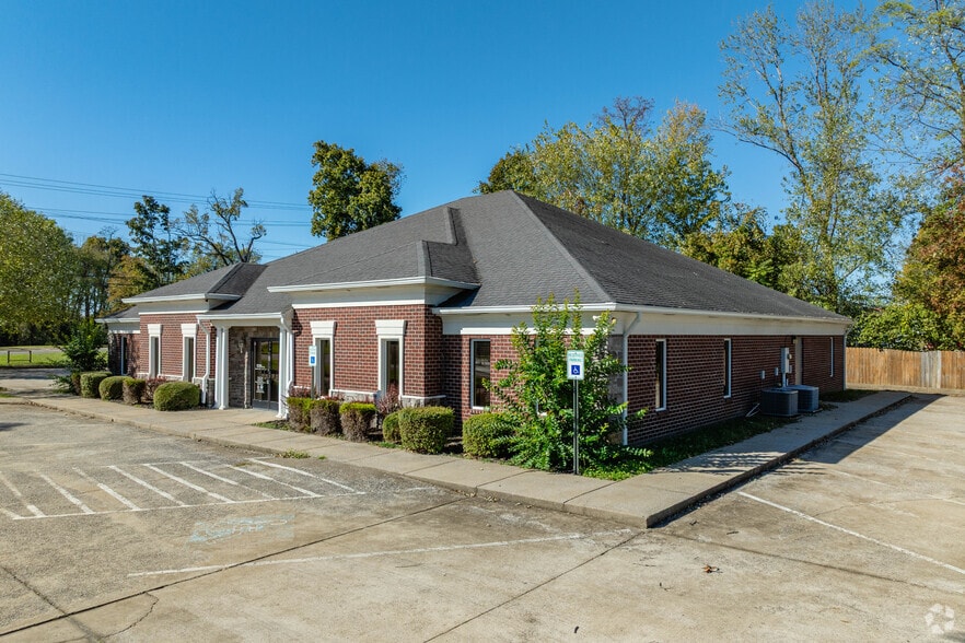 375 Dover Rd, Clarksville, TN for lease - Building Photo - Image 3 of 7