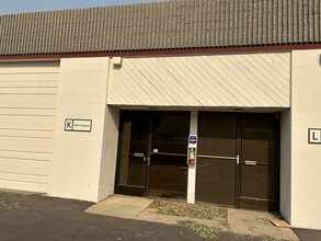 3172 Bunsen Ave, Ventura, CA for lease Building Photo- Image 1 of 4