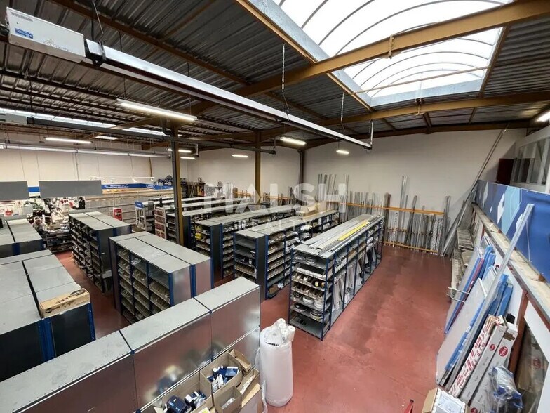 Office in Lyon for lease - Interior Photo - Image 3 of 13