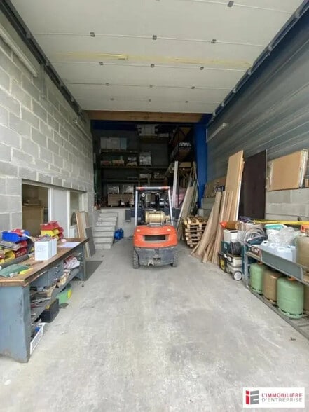 Retail in Chantepie for lease - Interior Photo - Image 3 of 7