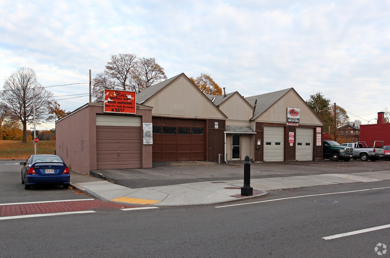 238 Millbury St, Worcester, MA 01610