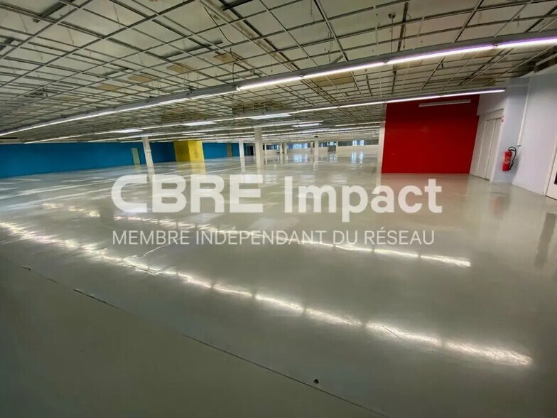 Flex in Genlis for lease - Building Photo - Image 1 of 8