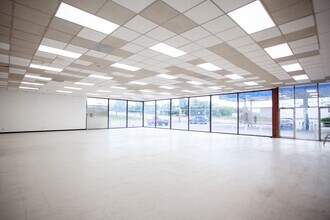 2429 Carraway Blvd, Birmingham, AL for lease Interior Photo- Image 1 of 8