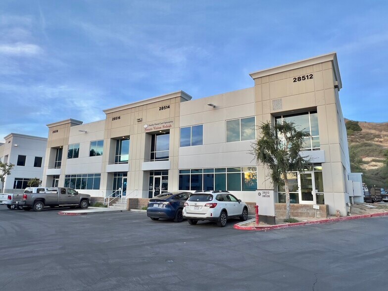 28514 Constellation Rd, Valencia, CA for lease - Primary Photo - Image 1 of 18