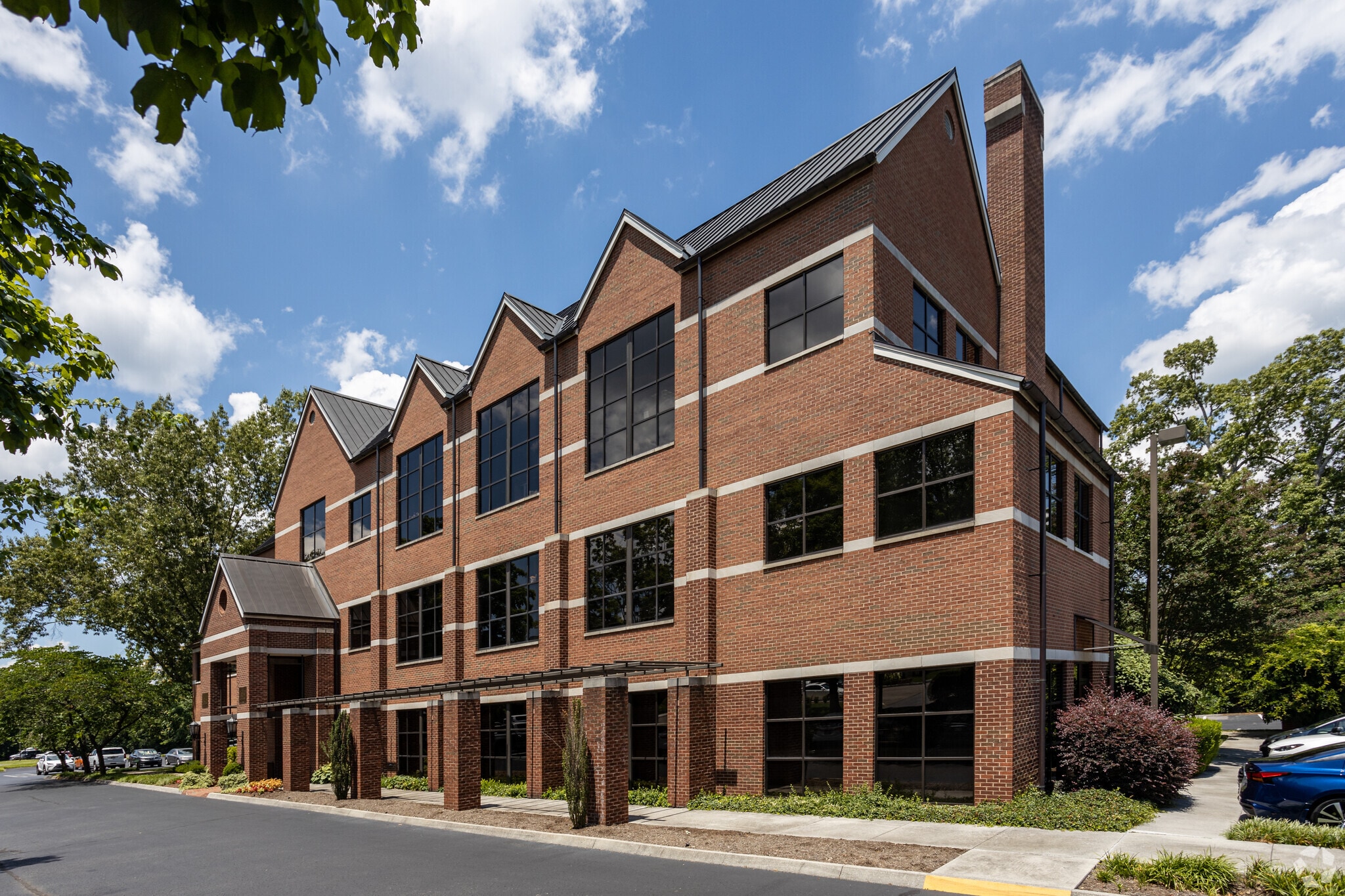 4823 Old Kingston Pike, Knoxville, TN 37919