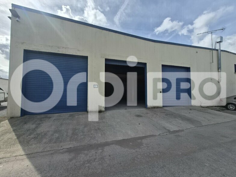 Flex in Reims for lease - Building Photo - Image 2 of 12