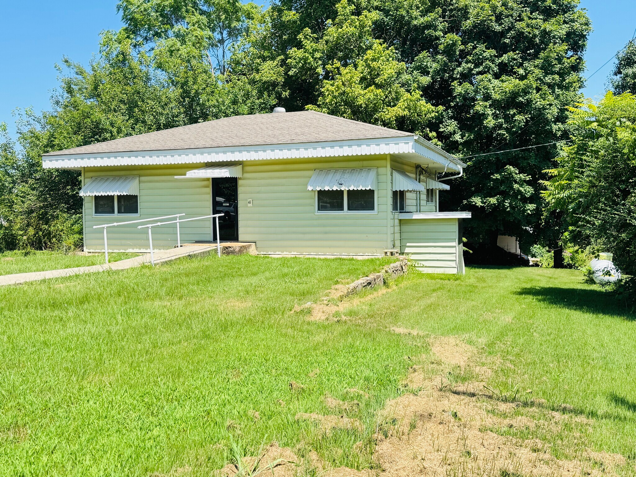 41 Spring St, Melbourne, AR for sale Primary Photo- Image 1 of 9