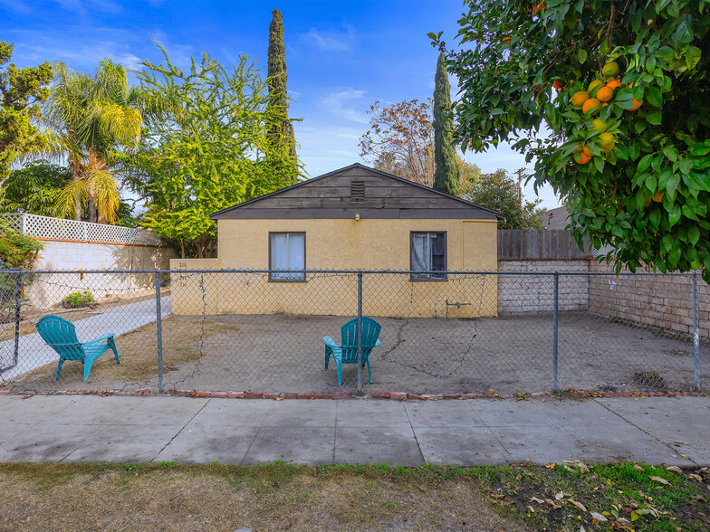 210 N Florence St, Burbank, CA for sale - Building Photo - Image 2 of 48