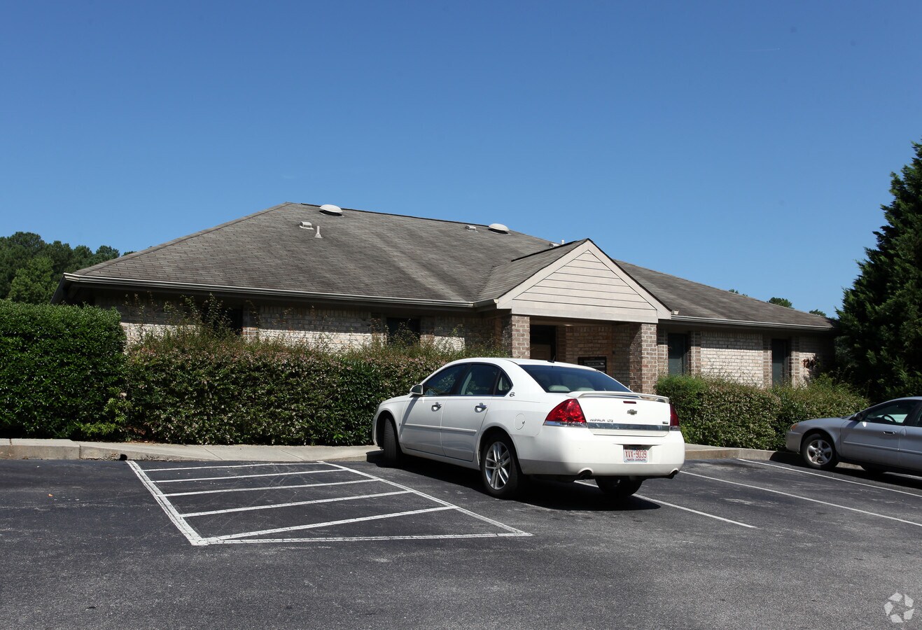 1240 SE Maynard Rd, Cary, NC 27511