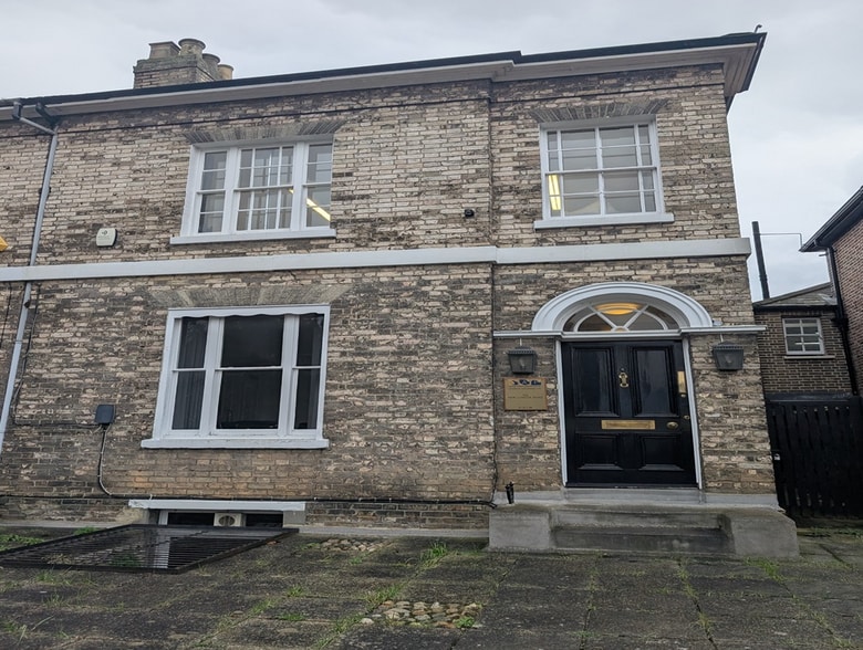 123 New London Rd, Chelmsford for lease - Building Photo - Image 1 of 1