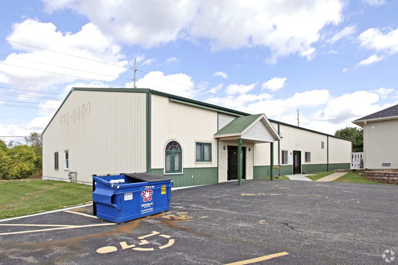 922 Talon Dr, O'Fallon, IL 62269