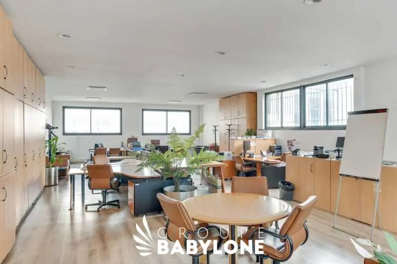 9-11 Rue Louvain, Courbevoie for sale - Building Photo - Image 2 of 6