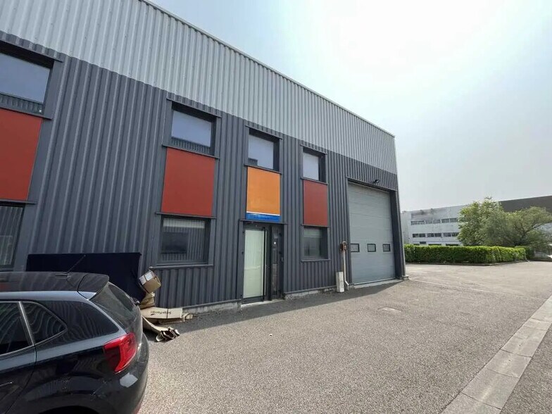 260 Rue Du Companet, Rillieux-la-Pape for lease - Building Photo - Image 3 of 22