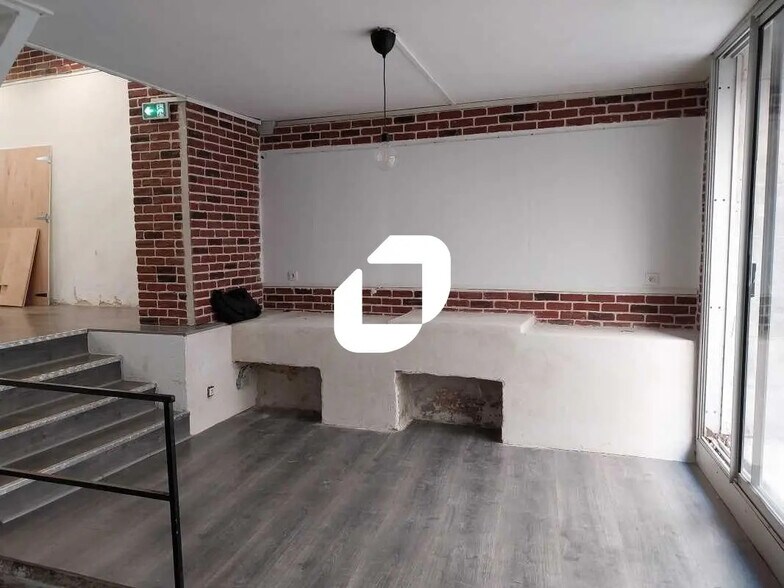 Retail in Montpellier for lease - Interior Photo - Image 2 of 19