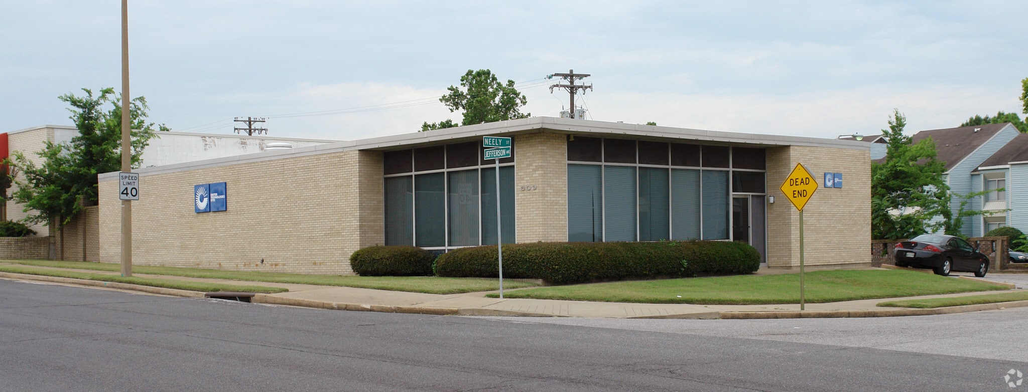 609 Jefferson Ave, Memphis, TN for lease Primary Photo- Image 1 of 5