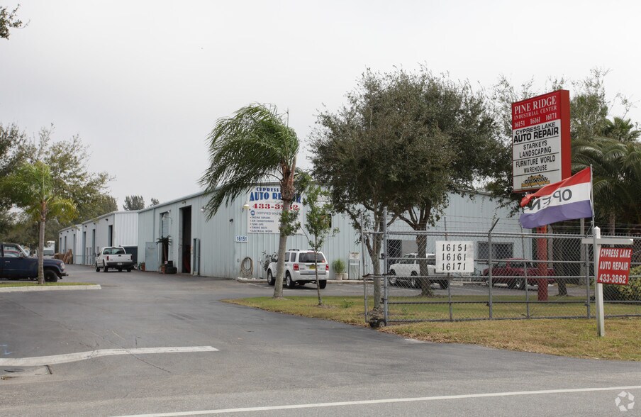 1615116171 Pine Ridge Rd, Fort Myers, FL 33908