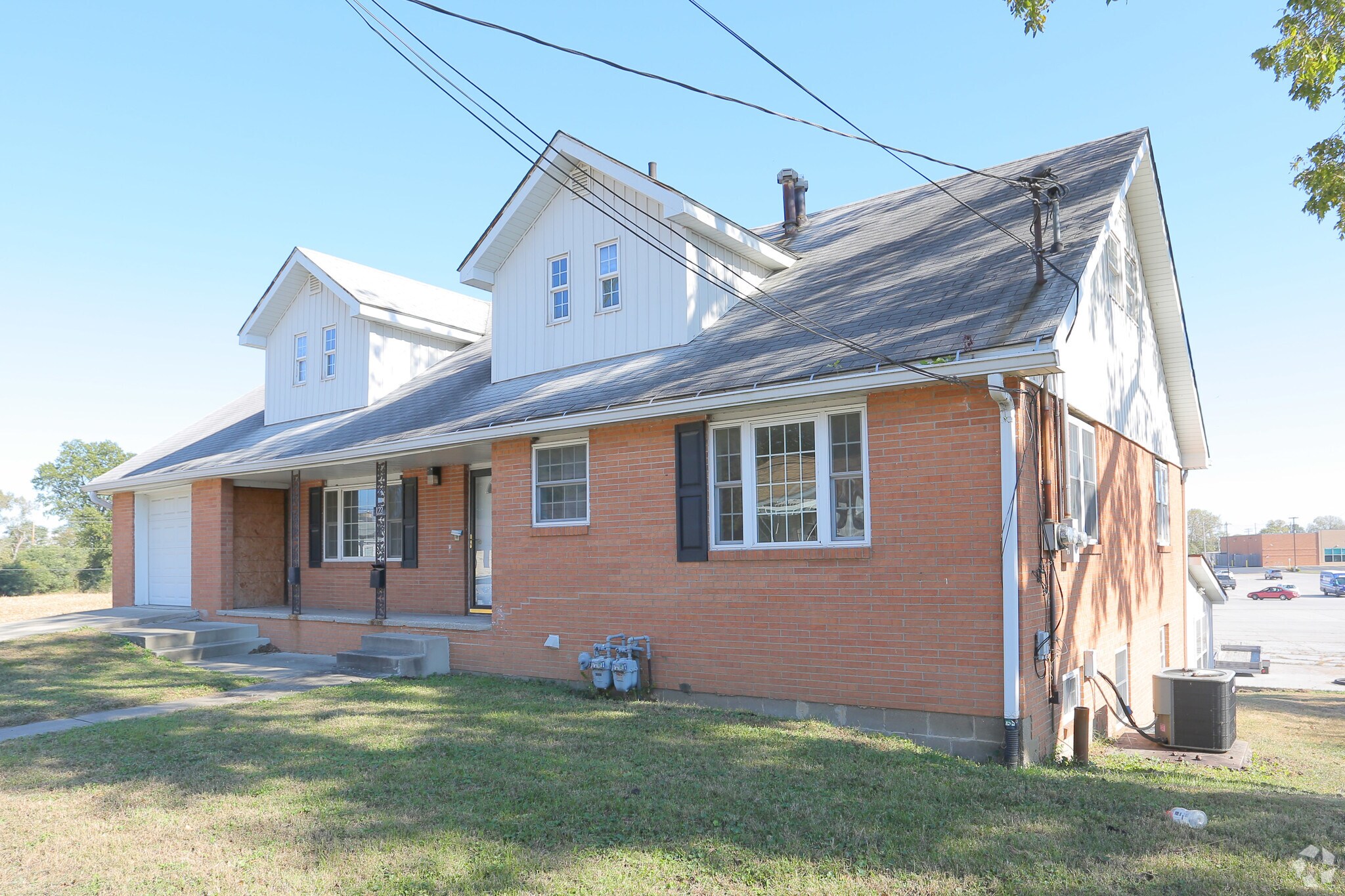 122 Virginia Ave