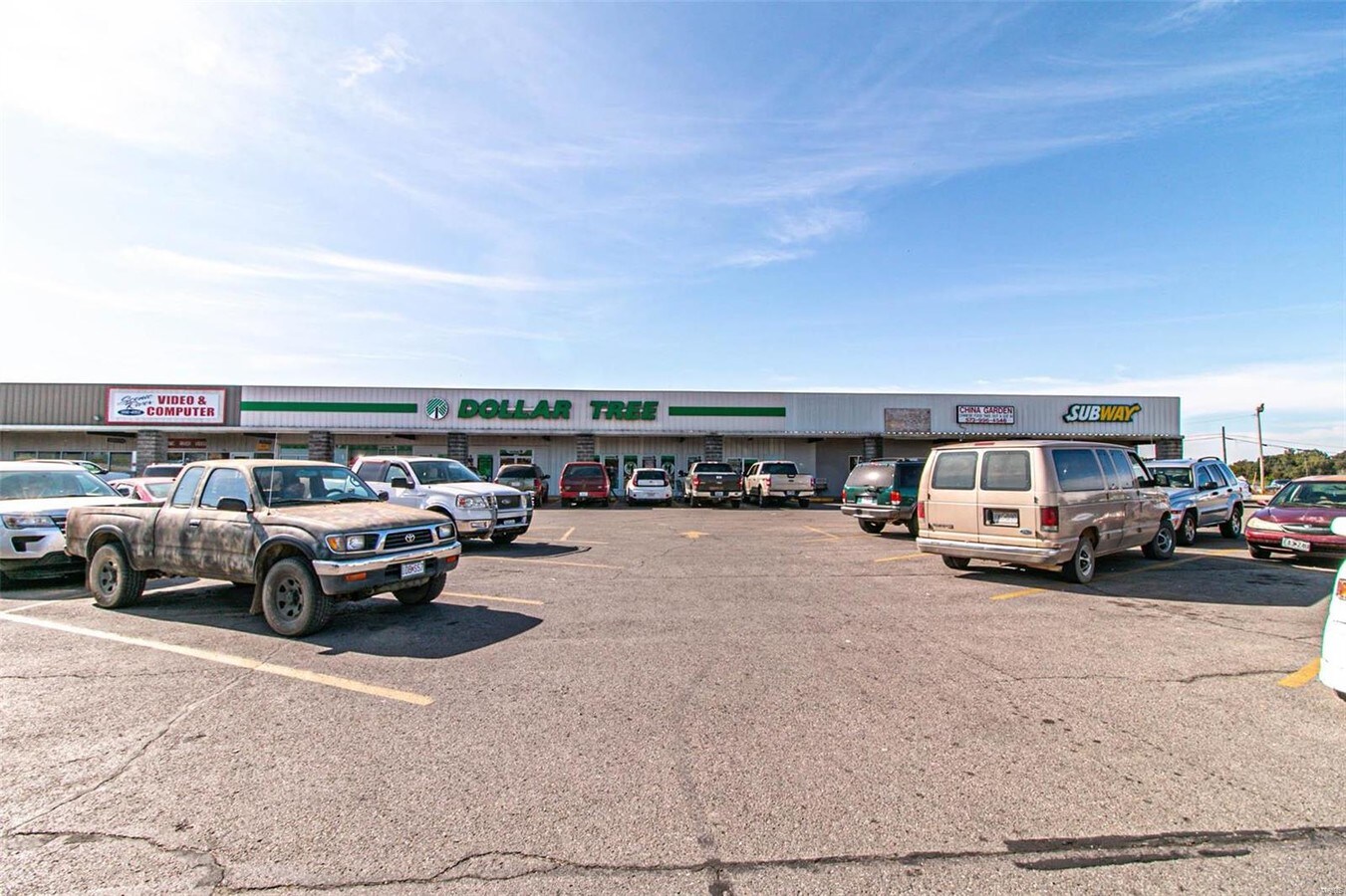 1307 Hillcrest Plz, Doniphan, MO 63935