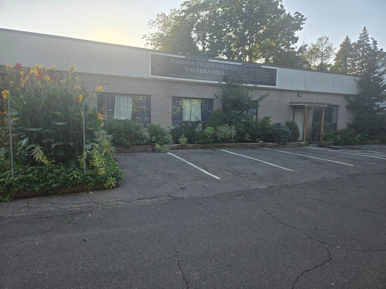 1 Technology Plz, Norwalk, CT for lease - Building Photo - Image 2 of 2