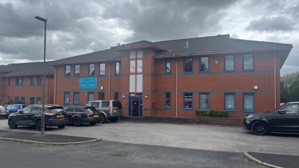 Kings Croft Ct, Wigan for sale - Building Photo - Image 1 of 1